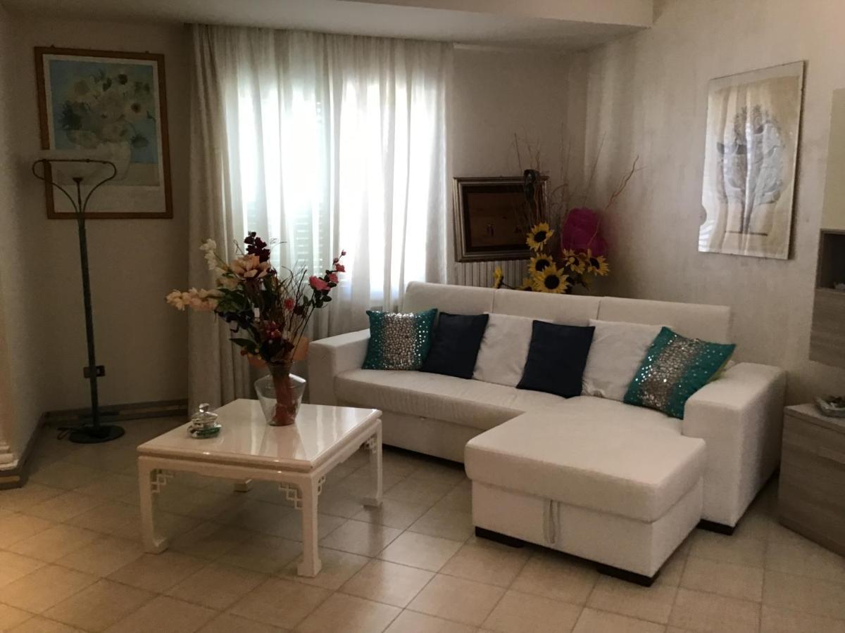 B&B Villa Tania Lido di Noto Exteriör bild