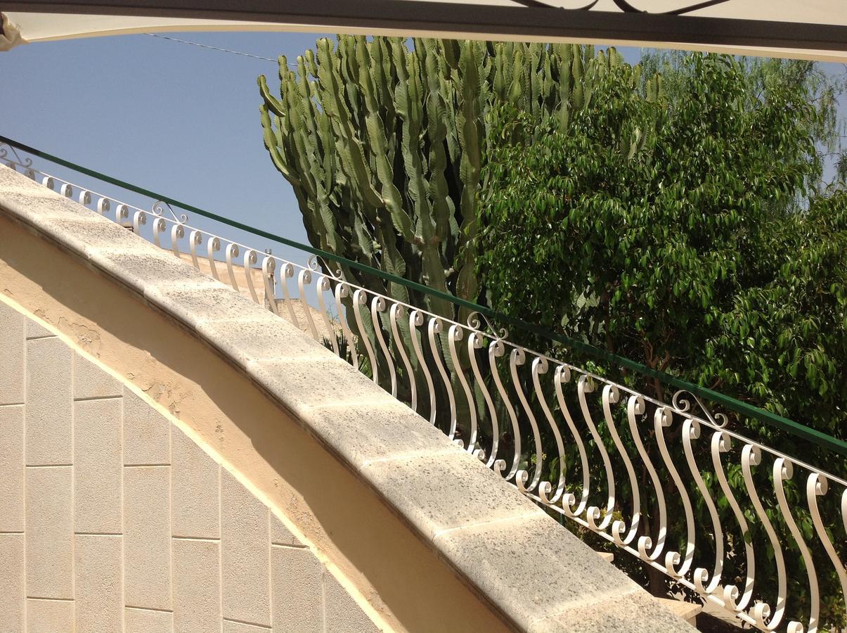 B&B Villa Tania Lido di Noto Exteriör bild